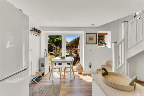 Two Storey Modern Annex