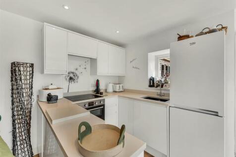 Two Storey Modern Annex