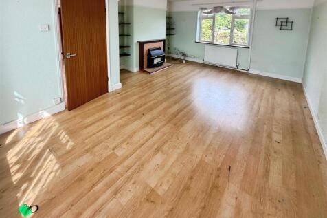 Lounge / Dining Room
