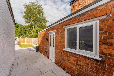 Sun-Trapped Rear Garden