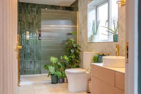 Ensuite Shower Room