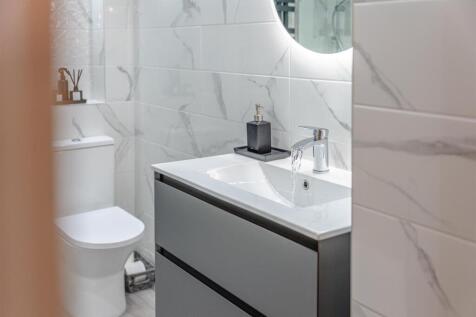 Modern Bathroom