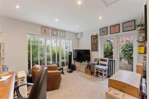Outbuilding / Home Office