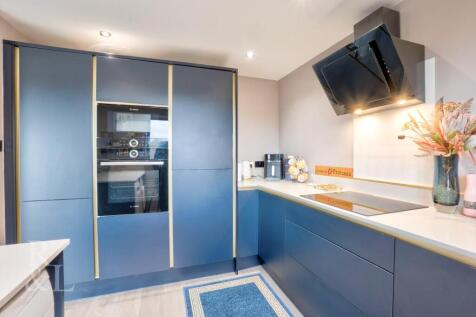 21 Woodminton Drive (5).jpg