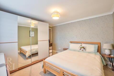 21 Woodminton Drive (9).jpg