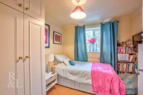 21 Woodminton Drive (10).jpg