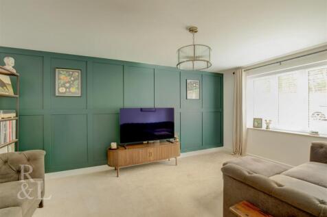 9 Ivatt Close (12).jpg