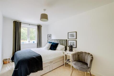 9 Ivatt Close (14).jpg