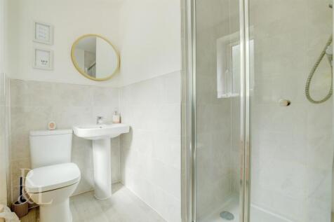 9 Ivatt Close (22).jpg