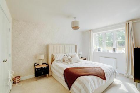 9 Ivatt Close (20).jpg