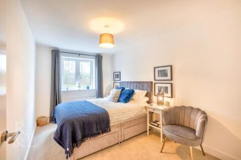 9 Ivatt Close (16).jpg