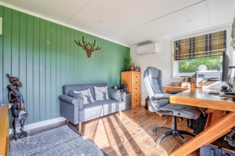 3 Cliftonthorpe Meadows (51).jpg