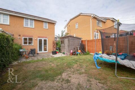 8 Penkridge Road (10).jpg