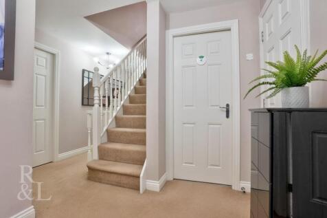 19 Westminster Drive (23).jpg