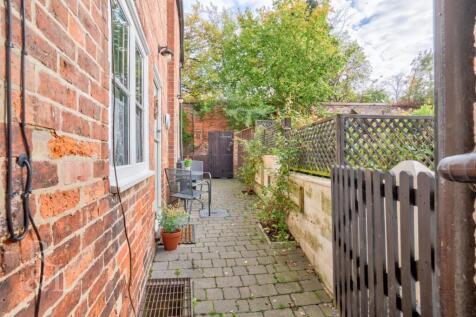 17A Upper Church Street (14).jpg