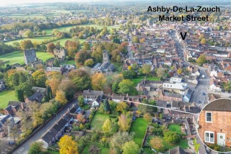 17A Upper Street Drone.jpg