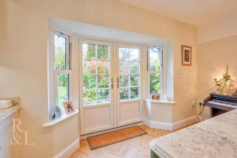 89 Burton Road (3).jpg