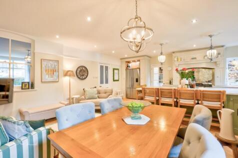 89 Burton Road (1).jpg