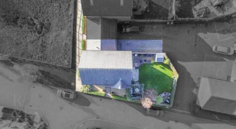 23 Bernard Vann Crescent (5).jpg