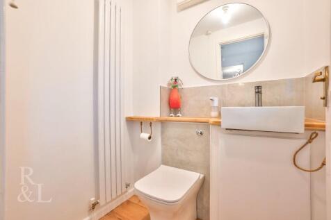 25 Ulleswater Crescent (10).jpg