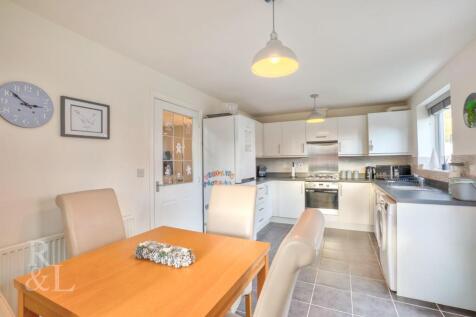 6 Wedgewood Way (8).jpg