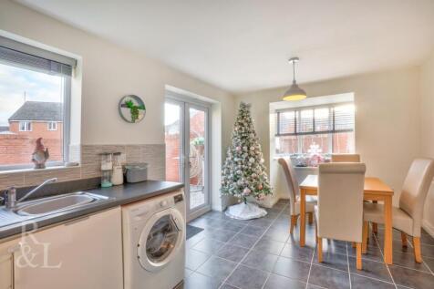 6 Wedgewood Way (9).jpg