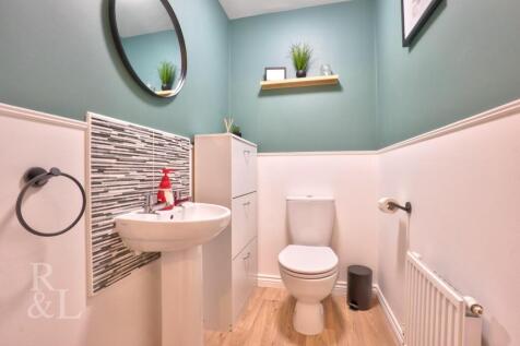 6 Wedgewood Way (23).jpg