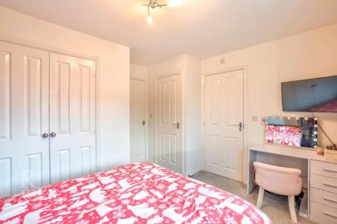 6 Wedgewood Way (14).jpg