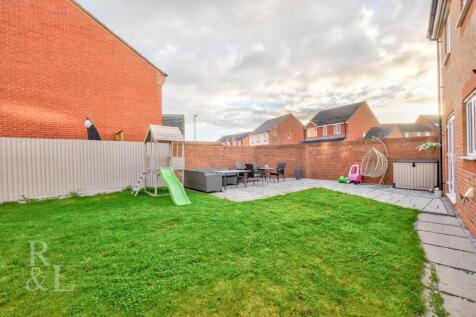 6 Wedgewood Way (12).jpg