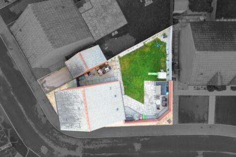 6 Wedgewood Way (2).jpg