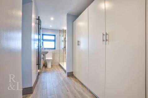 11 Homecroft (11).jpg