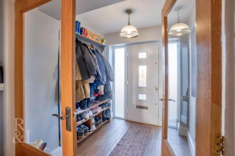 11 Homecroft (20).jpg