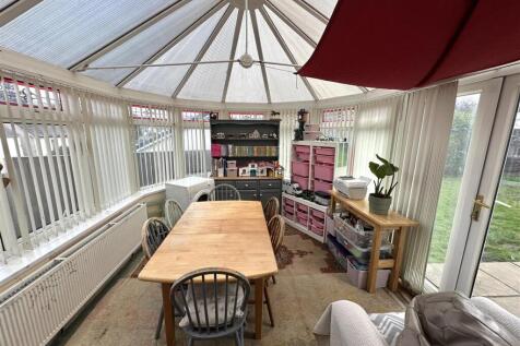 Conservatory / Dining Space