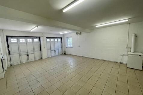 INTEGRAL GARAGE