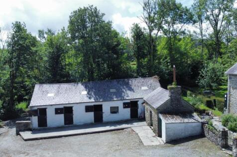 Traditional Stone Stabling