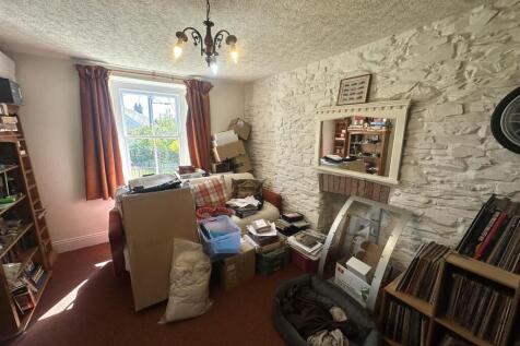 Bedroom 3 / Study