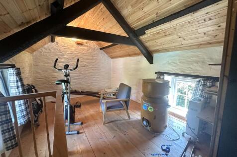 Loft Room 1