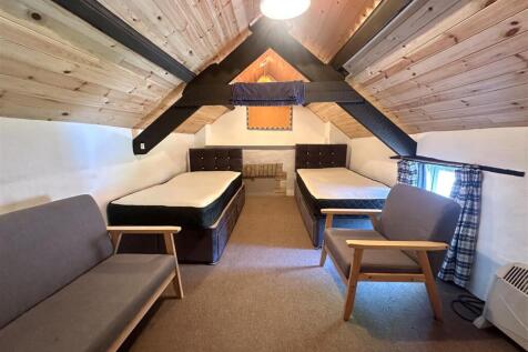 Loft Room 2