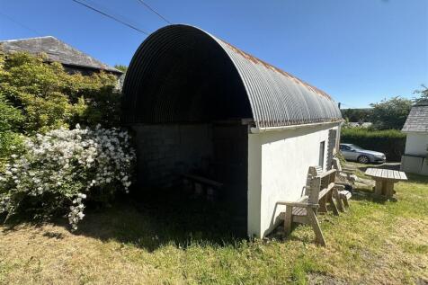 Dutch / Hay Barn