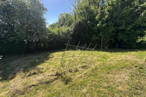 Lawned Garden