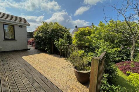 Front Decking Area