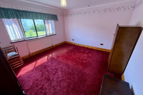 Bedroom 3 - Front Double