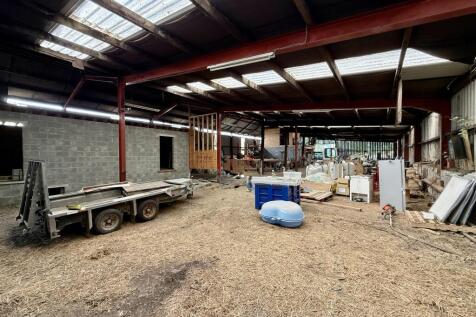 BARN INTERNAL