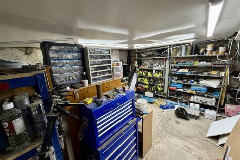 Basement Room 3 / Workshop