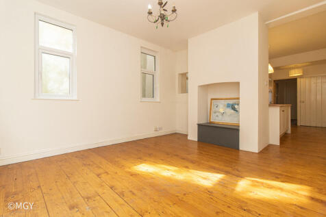 102 Clive Road-02