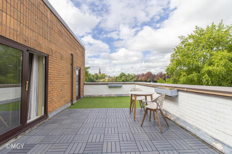64 Rhosilli House...
