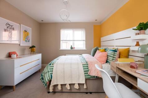Fourth double bedroom or sizeable single