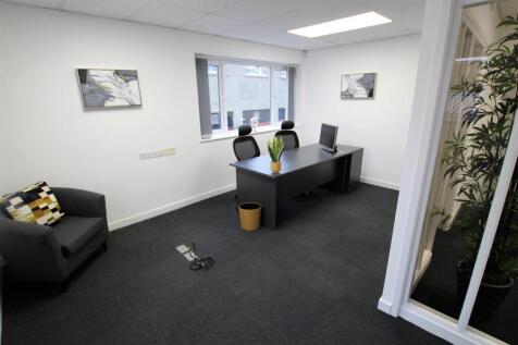 Office 11.JPG