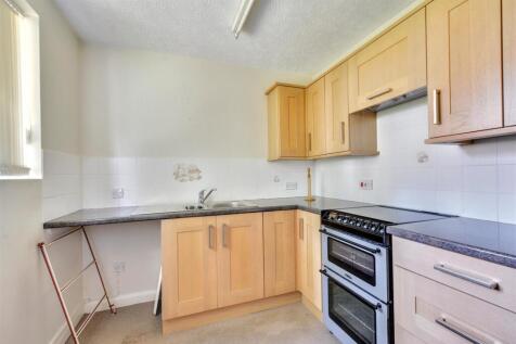 Kitchen_2.jpeg