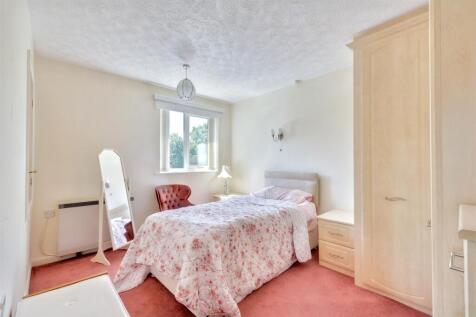 Bedroom One_1.jpeg